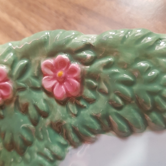 Gkro 3D Embossed Easter Plate Platter, 12" - Picture 6 of 11